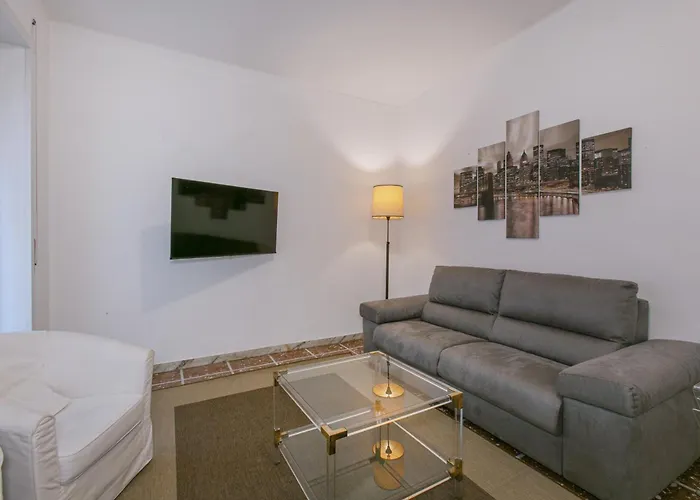 Modern Apartment 5 Minutes From Ponte Milvio