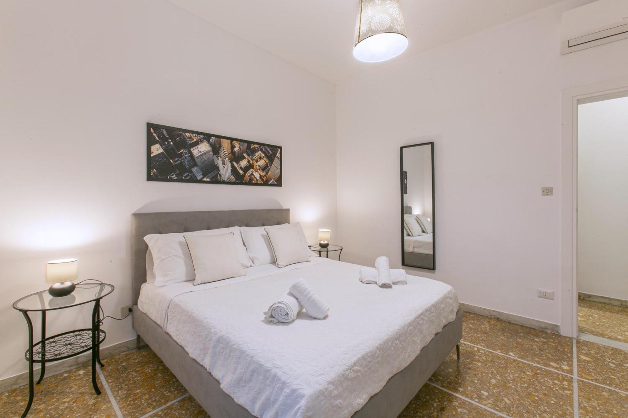 Modern 5 Minutes From Ponte Milvio Apartment